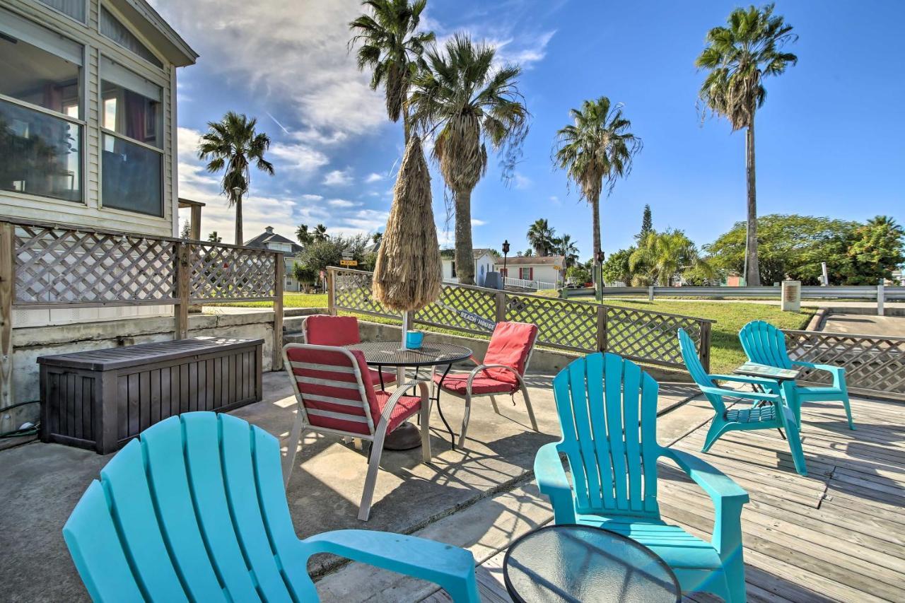 Cozy Waterfront Port Isabel Cottage With Deck! Exterior photo