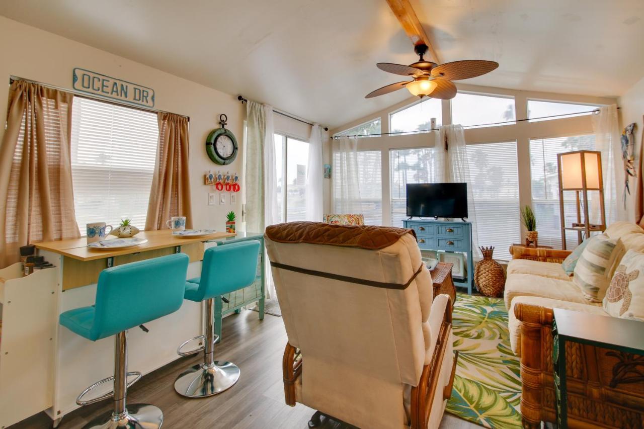 Cozy Waterfront Port Isabel Cottage With Deck! Exterior photo
